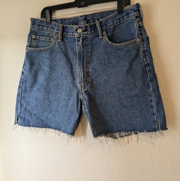 Levi's Dark Wash Floral Embroidered High Rise Cut-Off Shorts Classic Festival - Picture 4 of 10